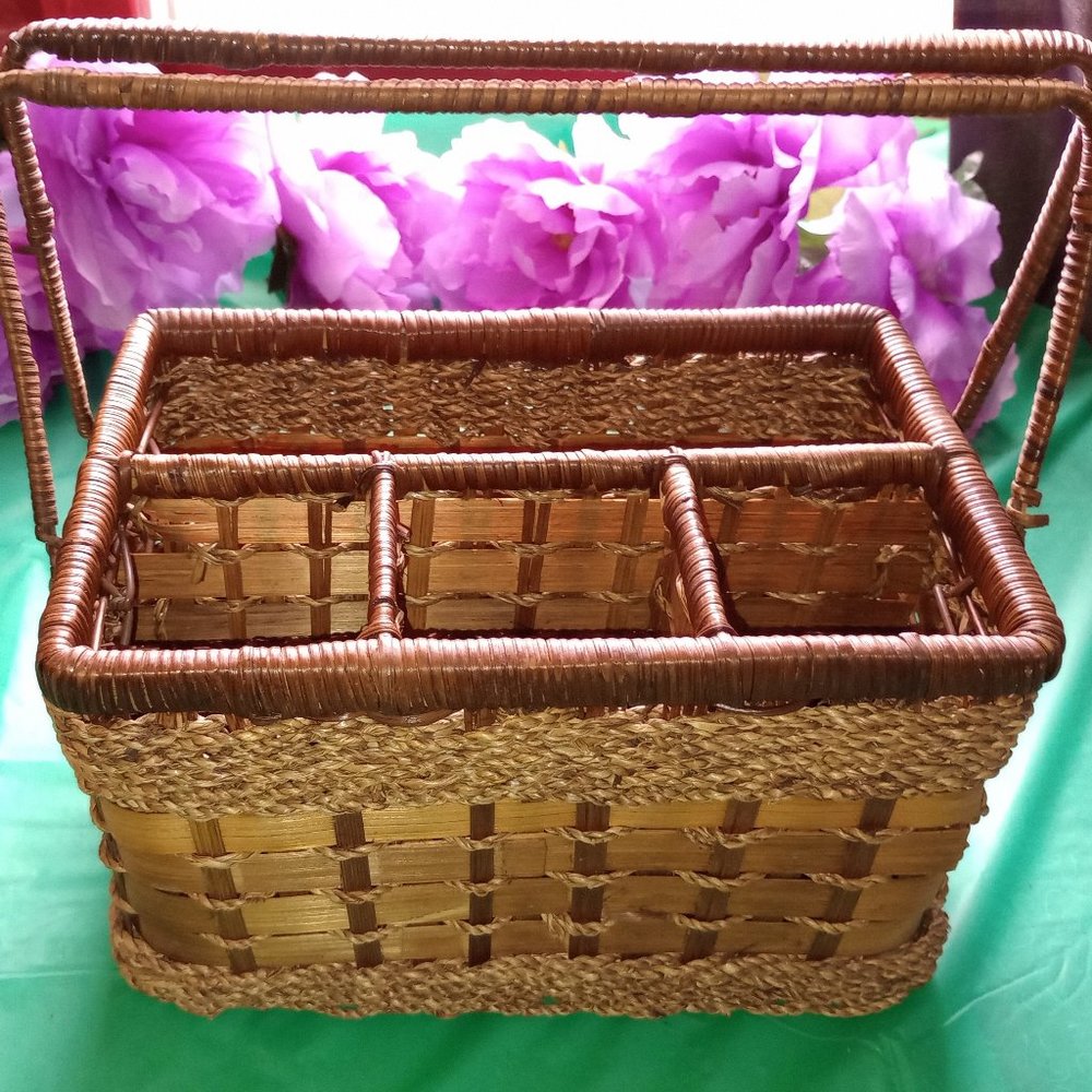 Multi-Purpose Woven Organizer w/ Handle, 4 Sections